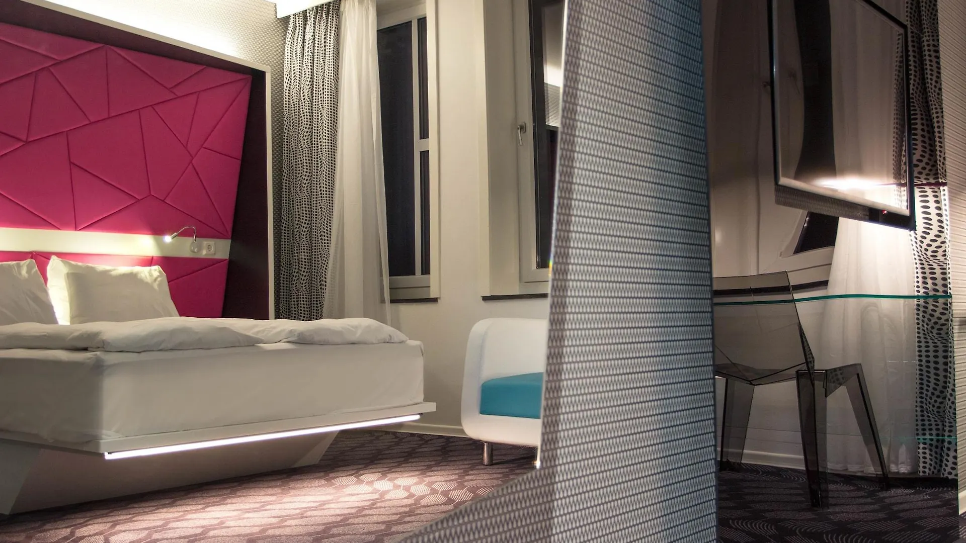 Magic Hotel Xhibition Μπέργκεν 3*,  Νορβηγία